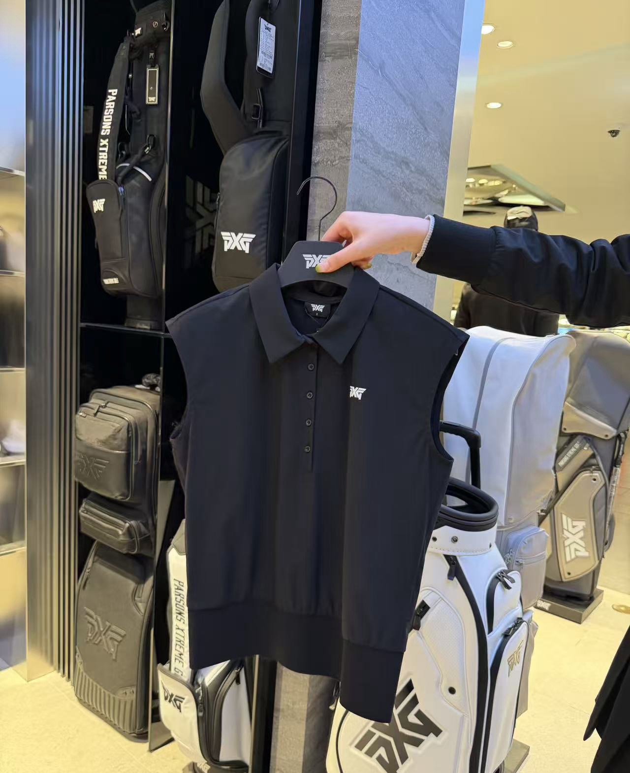 PXG 26 S/S 여성 민소매 카라티