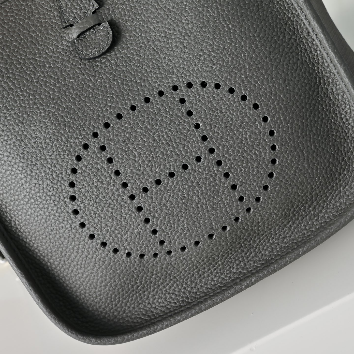 에르메스 에블린