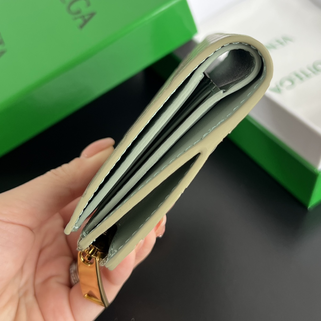 보테가 베네타 인트레치아토 위빙 반지갑