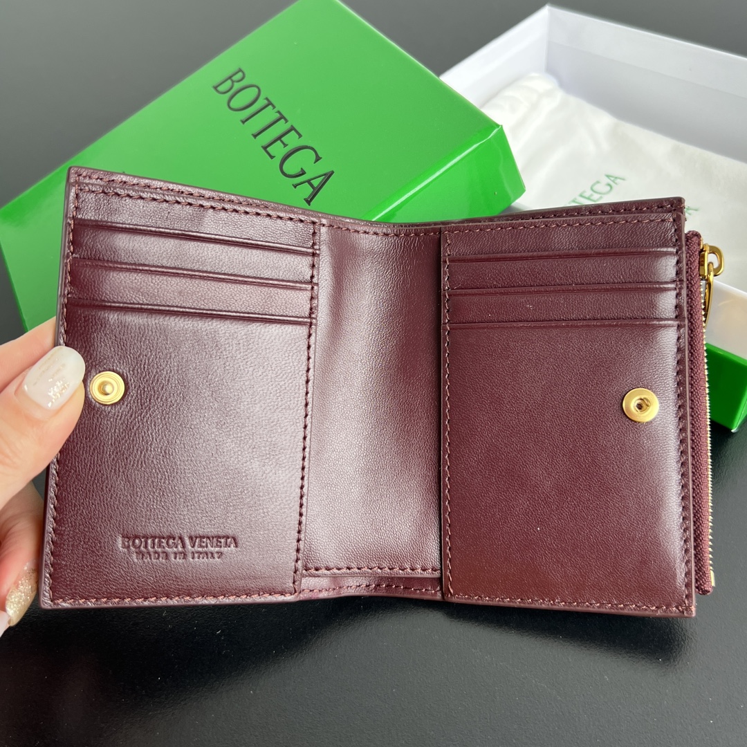 보테가 베네타 인트레치아토 위빙 반지갑