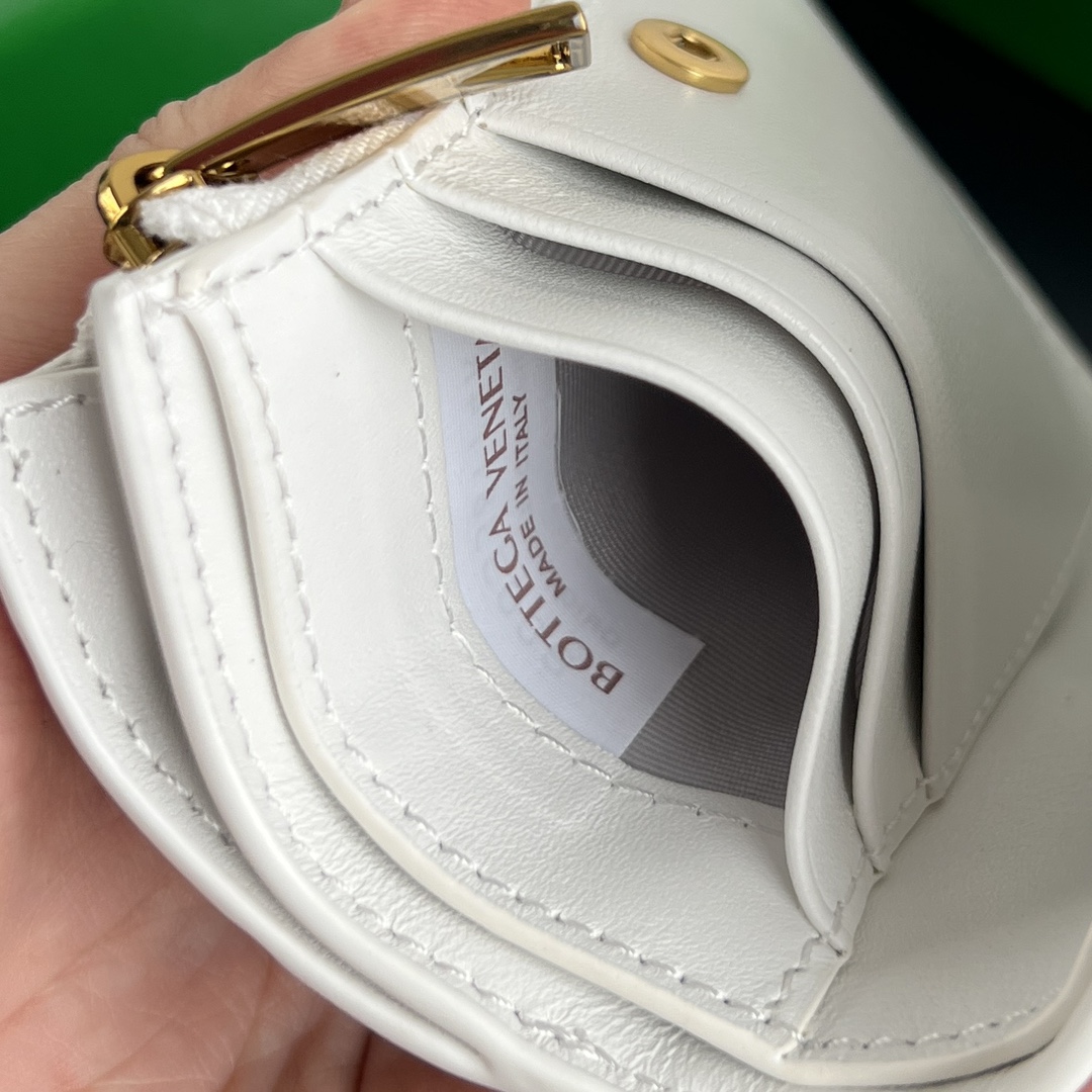 보테가 베네타 발렌타인데이 한정 지갑