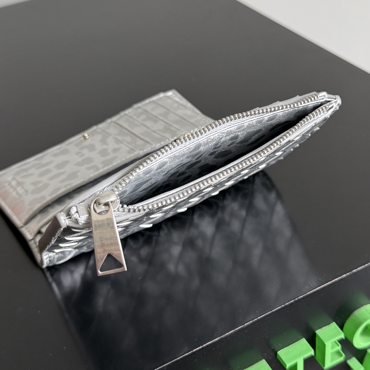 보테가 베네타 인트레치아토 위빙 미니 지갑