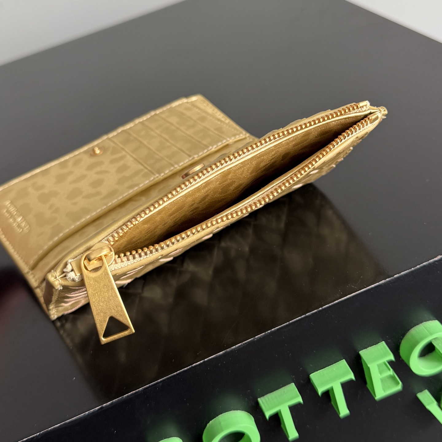 보테가 베네타 인트레치아토 위빙 미니 지갑