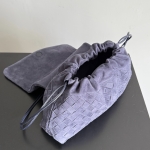 보테가 베네타 더스트백 조르노 위빙 스웨이드 숄더백