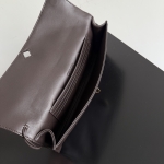 보테가 베네타 안디아모 클러치 신상