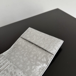 보테가 베네타 인트레치아토 위빙 여권 지갑