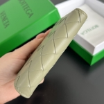 보테가 베네타 인트레치아토 위빙 반지갑